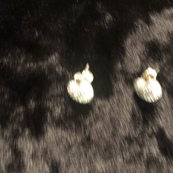 Pandora heart studs - Picture 2 of 5